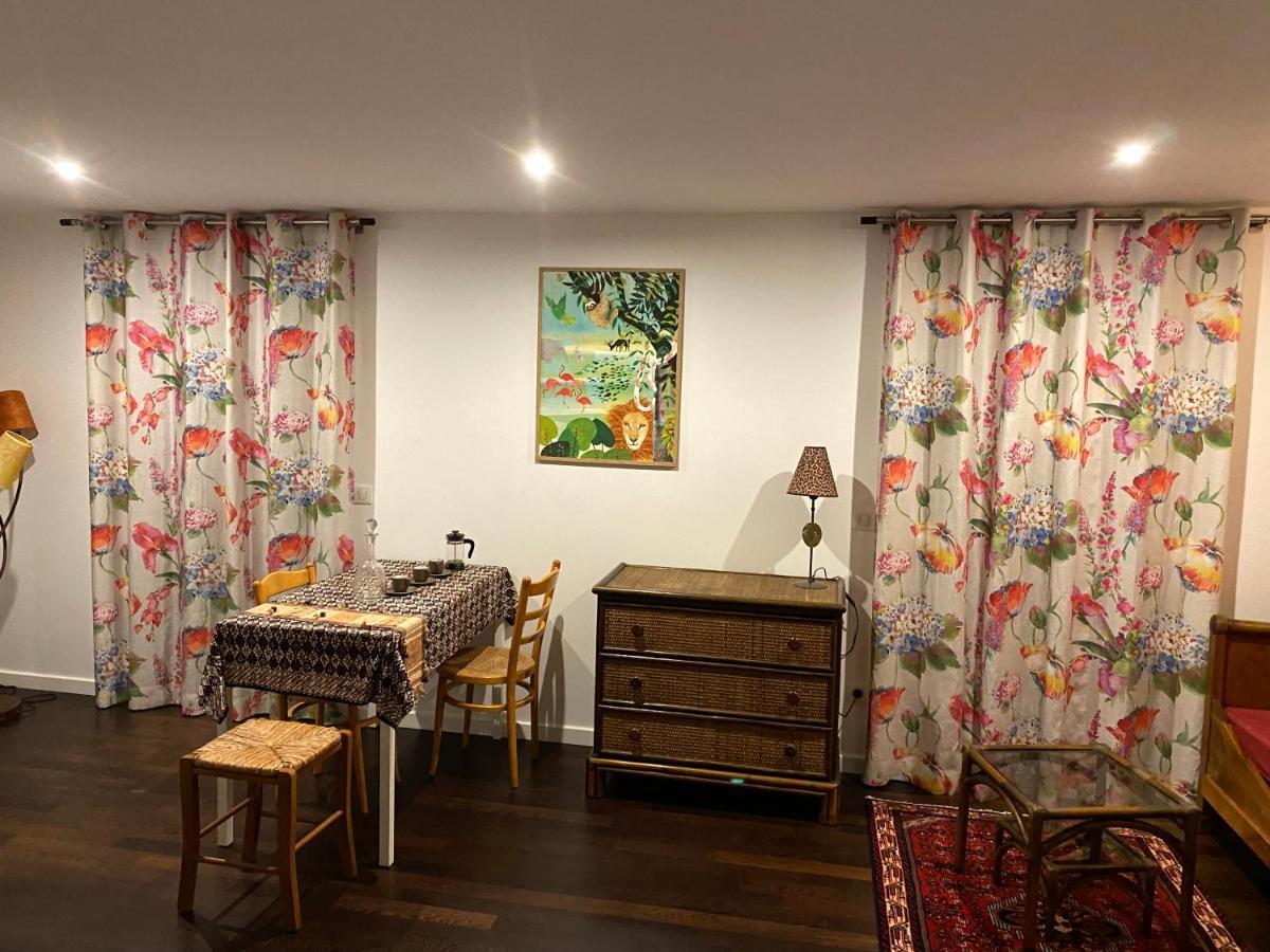 Les Cabanons Bed and Breakfast Dardilly Exteriör bild