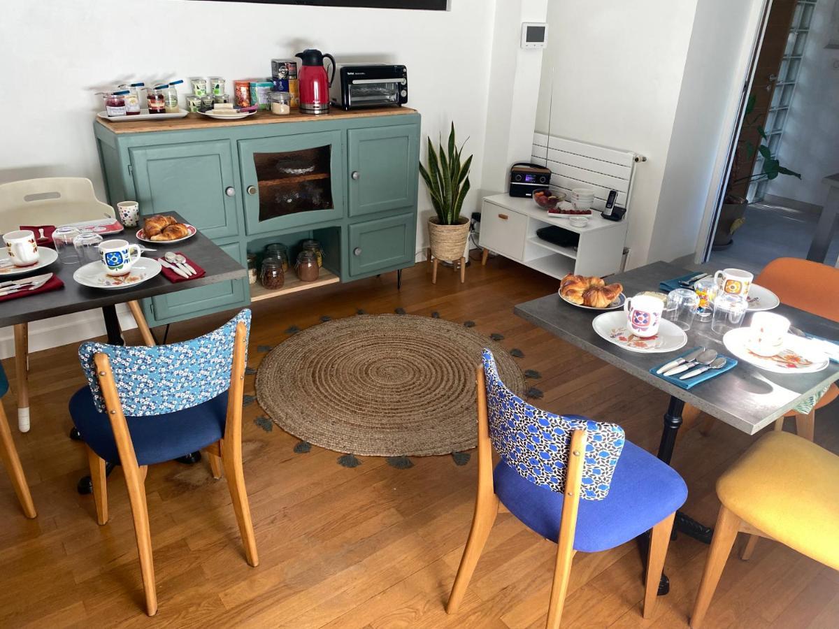Les Cabanons Bed and Breakfast Dardilly Exteriör bild