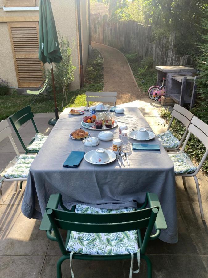 Les Cabanons Bed and Breakfast Dardilly Exteriör bild